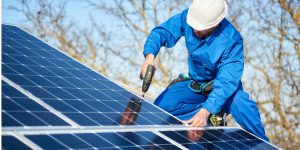 Installation Maintenance Panneaux Solaires Photovoltaïques à La Villeneuve-les-Convers